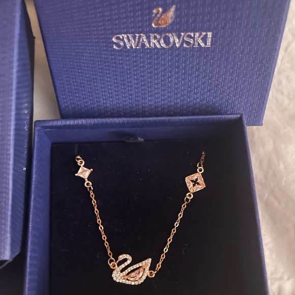 Swarovski Pink Swan Bracelet - Picture 5 of 5